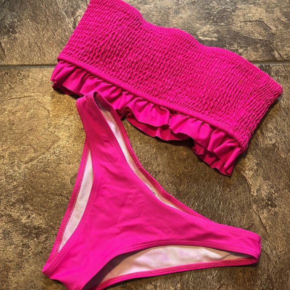 Women’s Bathing Suit Bundle 20 pieces + - Picture 9 of 16